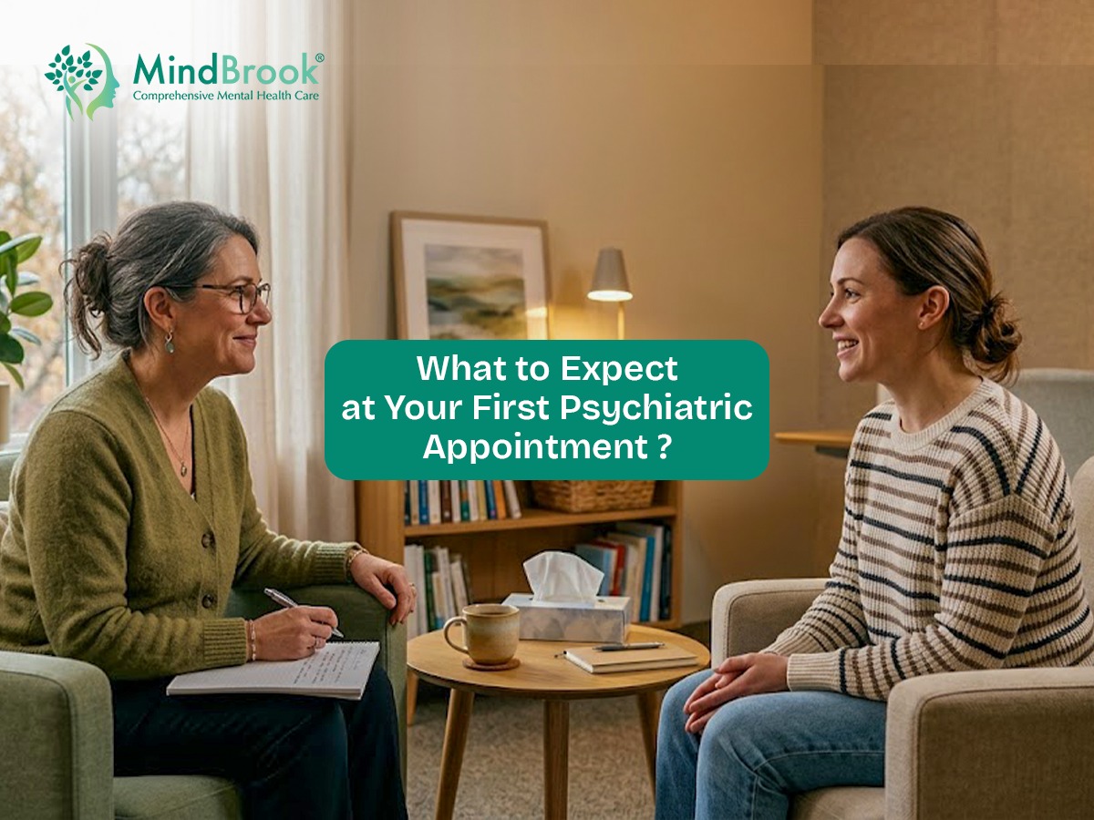 Psychiatrist consulting with patient during first psychiatric appointment in Tampa, FL